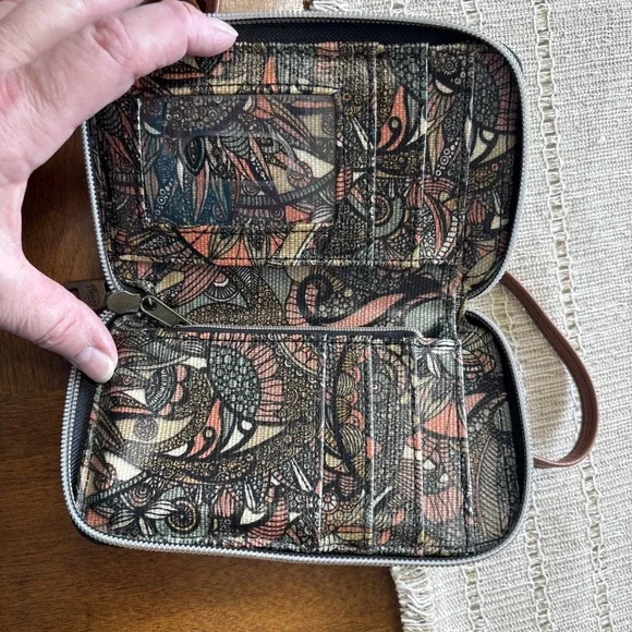 sakroots crossbody wallet purse - Picture 7 of 8